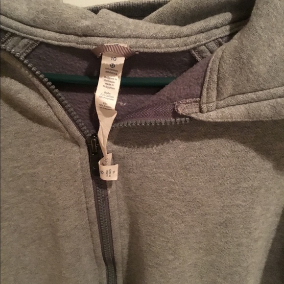 LuLuLemon Scuba Hoodie - Picture 3 of 3